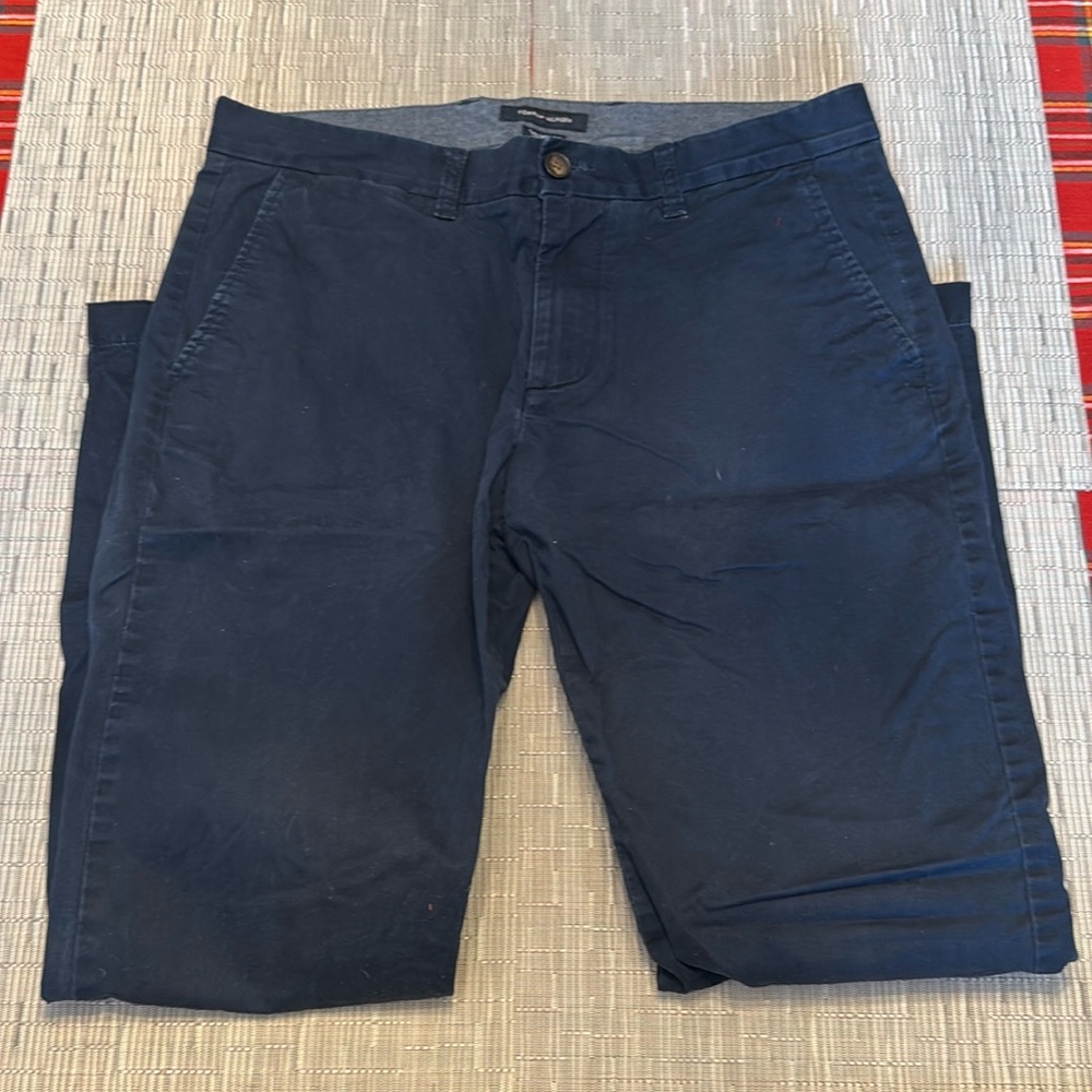 Tommy Hilfiger Chinos. 34x32.